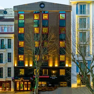 Hotel Golden Crown